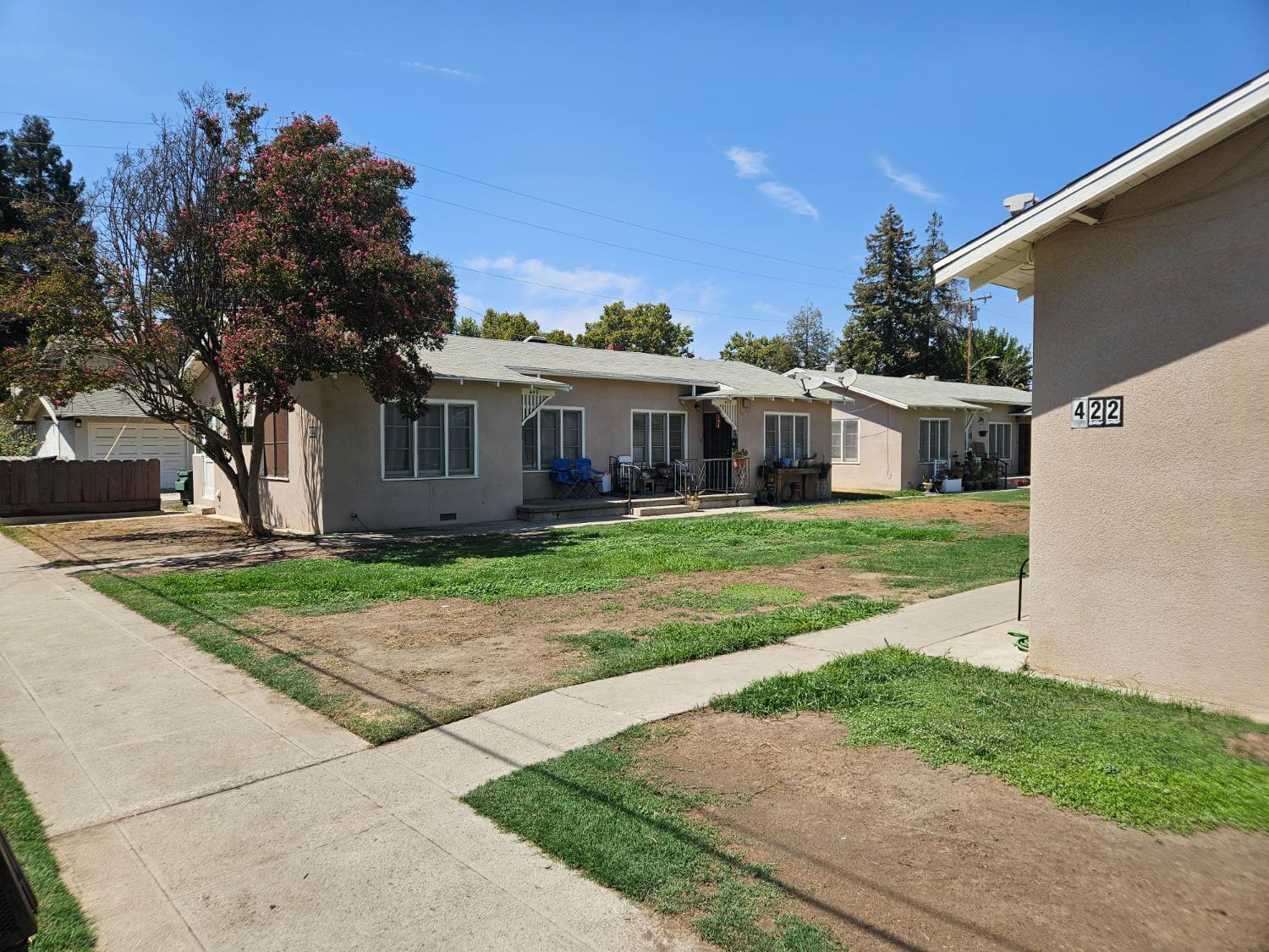 422 440 W Race Ave, Visalia, CA 93291