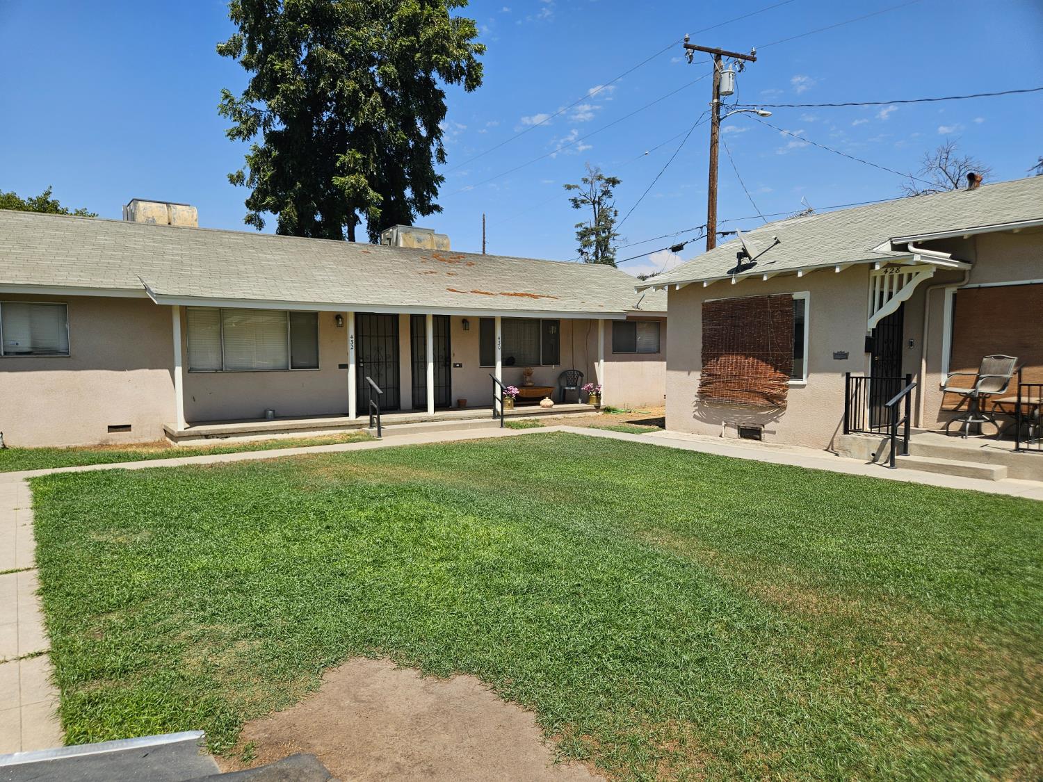 422 440 W Race Ave, Visalia, CA 93291
