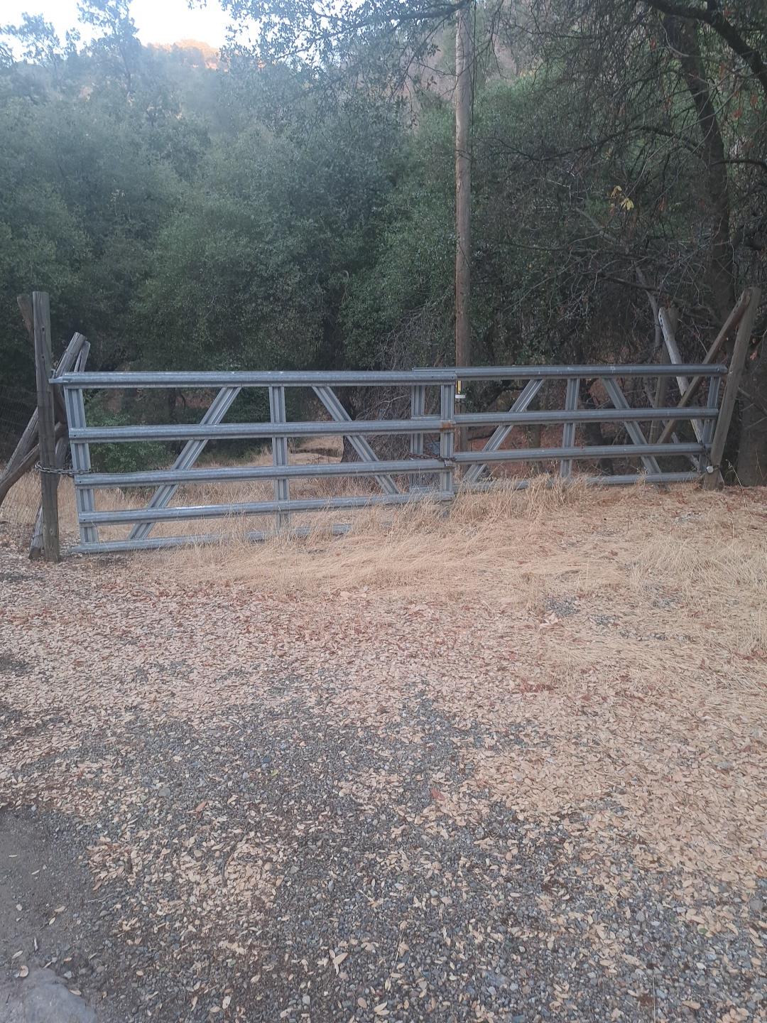 38168 Barberry Ln, Yokuts Valley, CA 93675