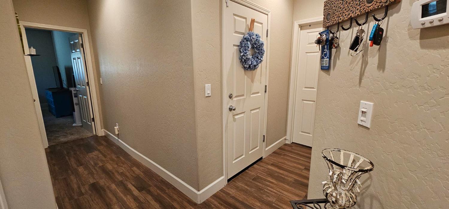 1589 Medellin Ln, Clovis, CA 93619