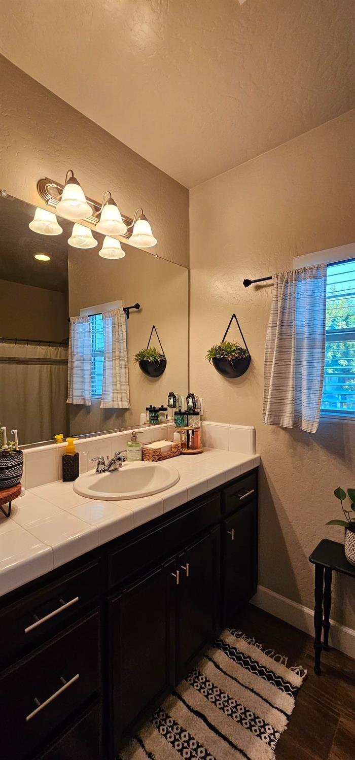 1589 Medellin Ln, Clovis, CA 93619