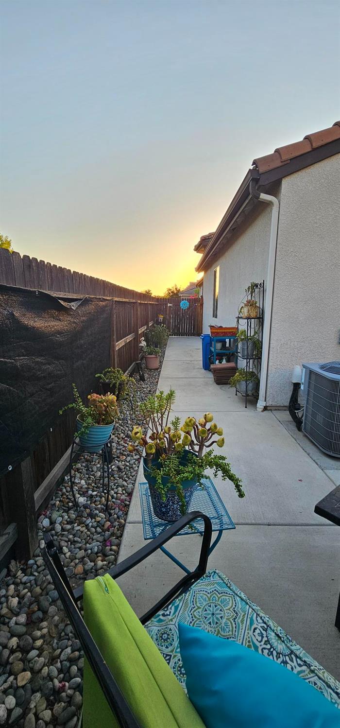 1589 Medellin Ln, Clovis, CA 93619