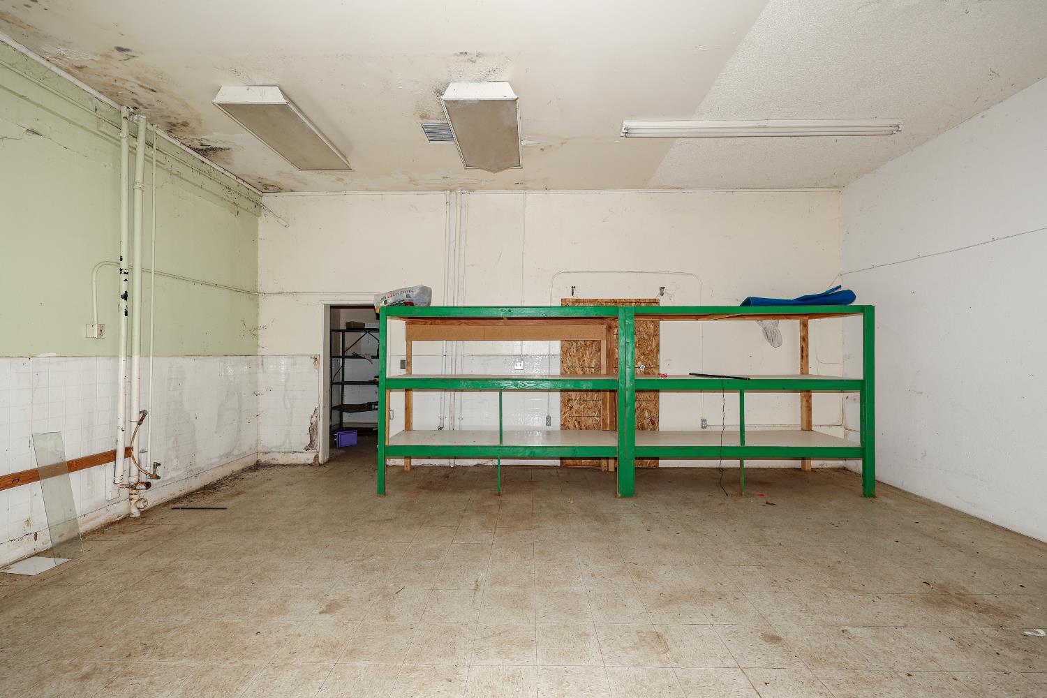 1005 Robertson Blvd, Chowchilla, CA 93610