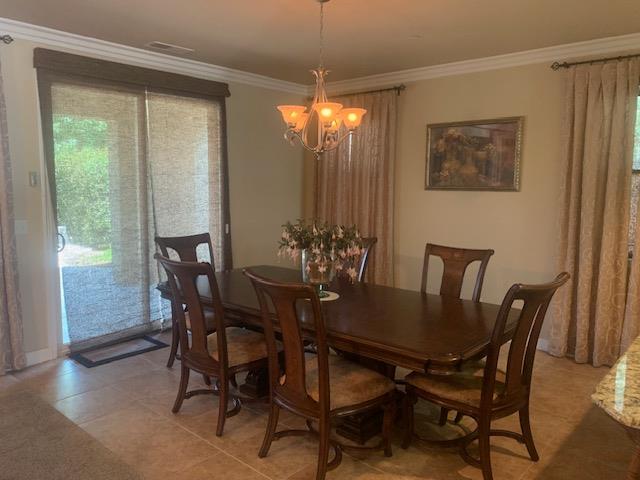 3233 Robinwood Ave, Clovis, CA 93619