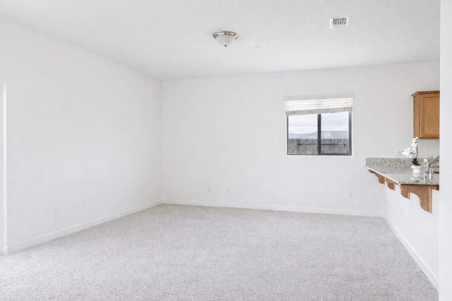 2110 Conadria Ave, Chowchilla, CA 93610