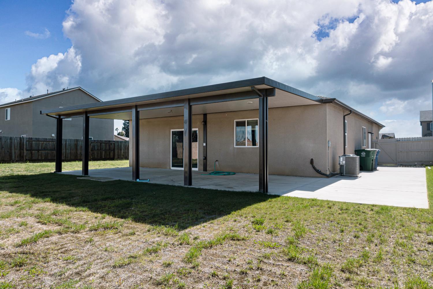 2110 Conadria Ave, Chowchilla, CA 93610