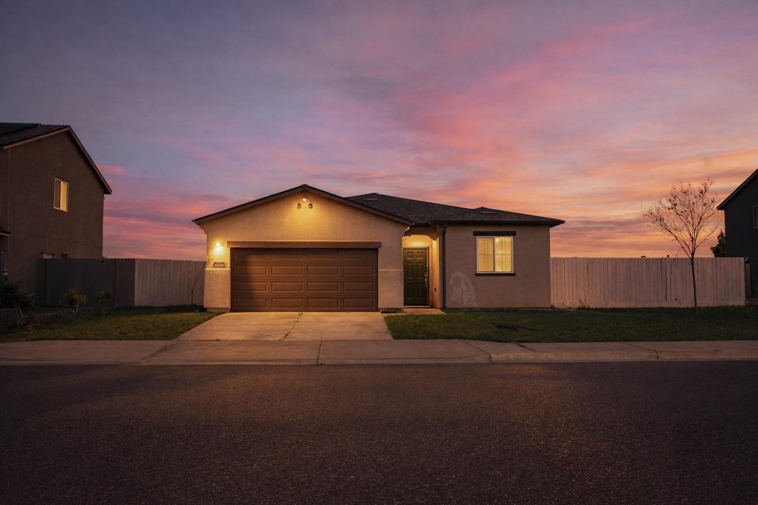 2110 Conadria Ave, Chowchilla, CA 93610