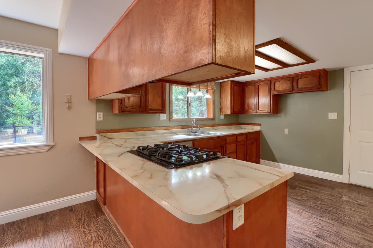 7115 Hites Cove Rd, Mariposa, CA 95338