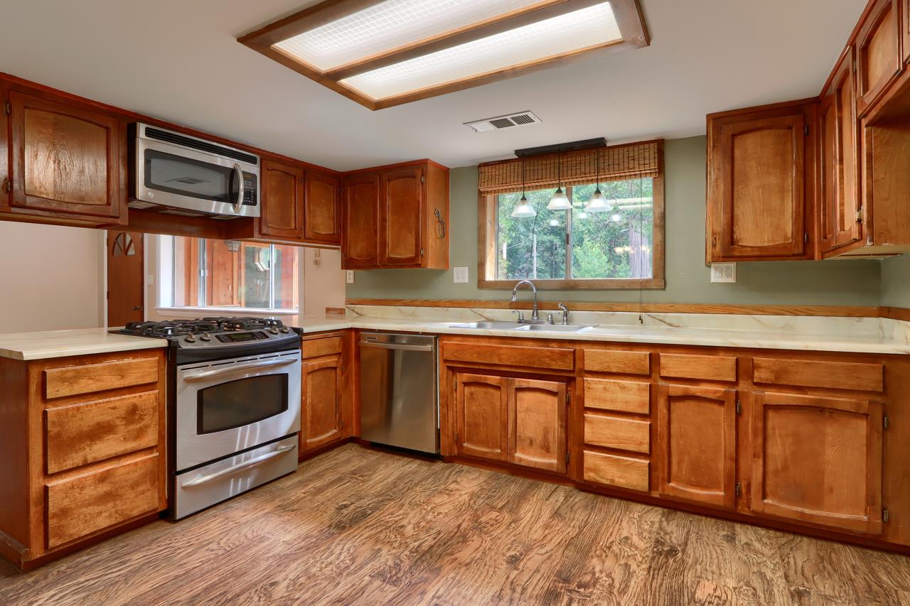 7115 Hites Cove Rd, Mariposa, CA 95338