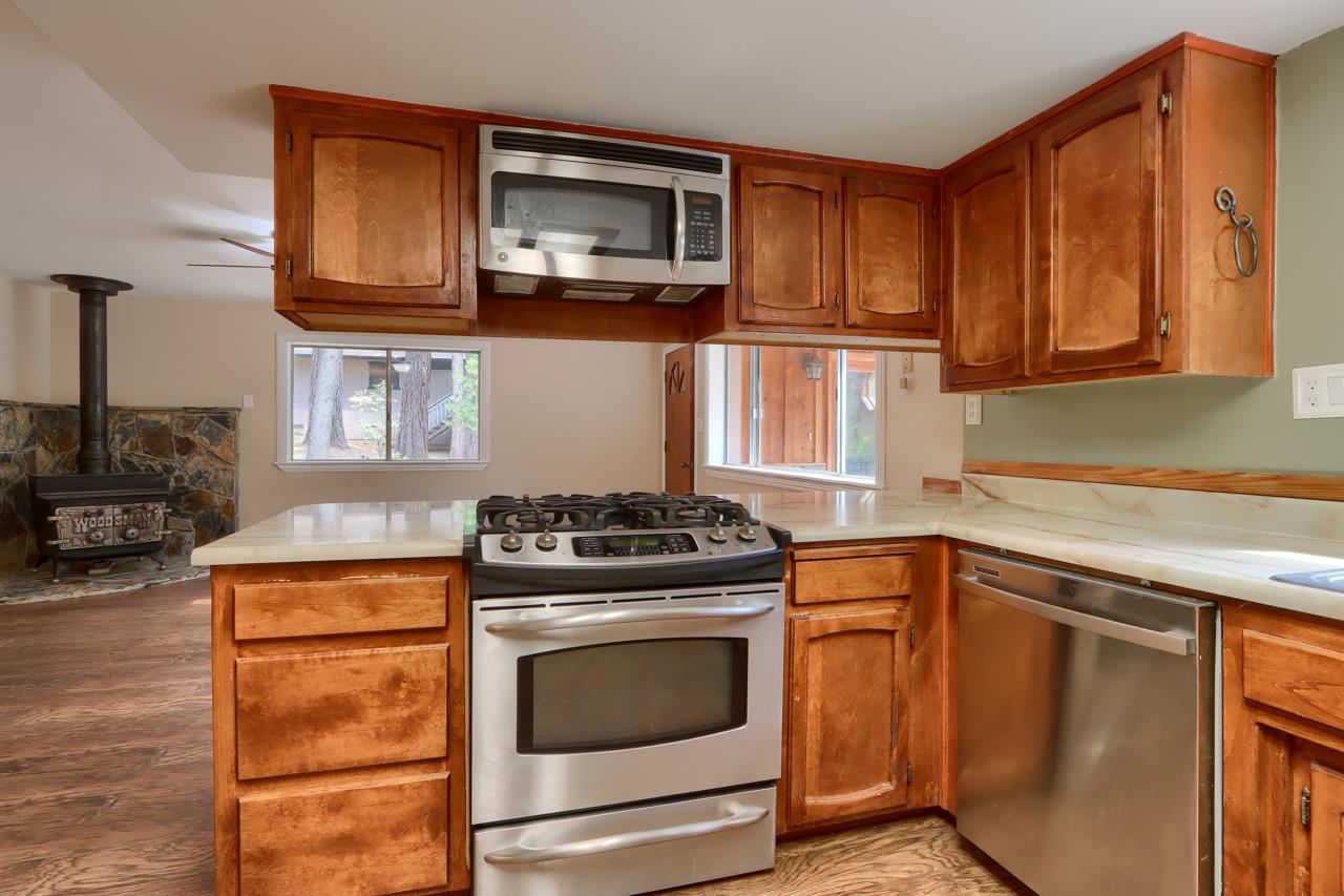 7115 Hites Cove Rd, Mariposa, CA 95338