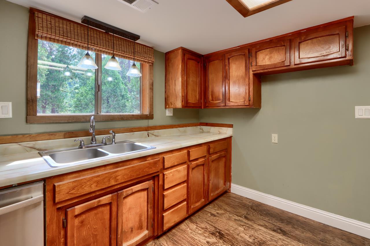 7115 Hites Cove Rd, Mariposa, CA 95338