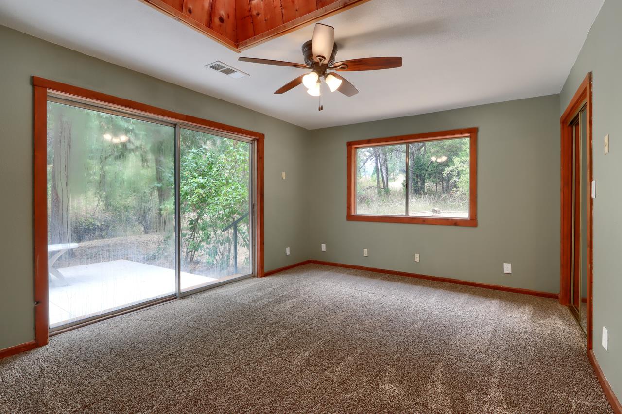 7115 Hites Cove Rd, Mariposa, CA 95338