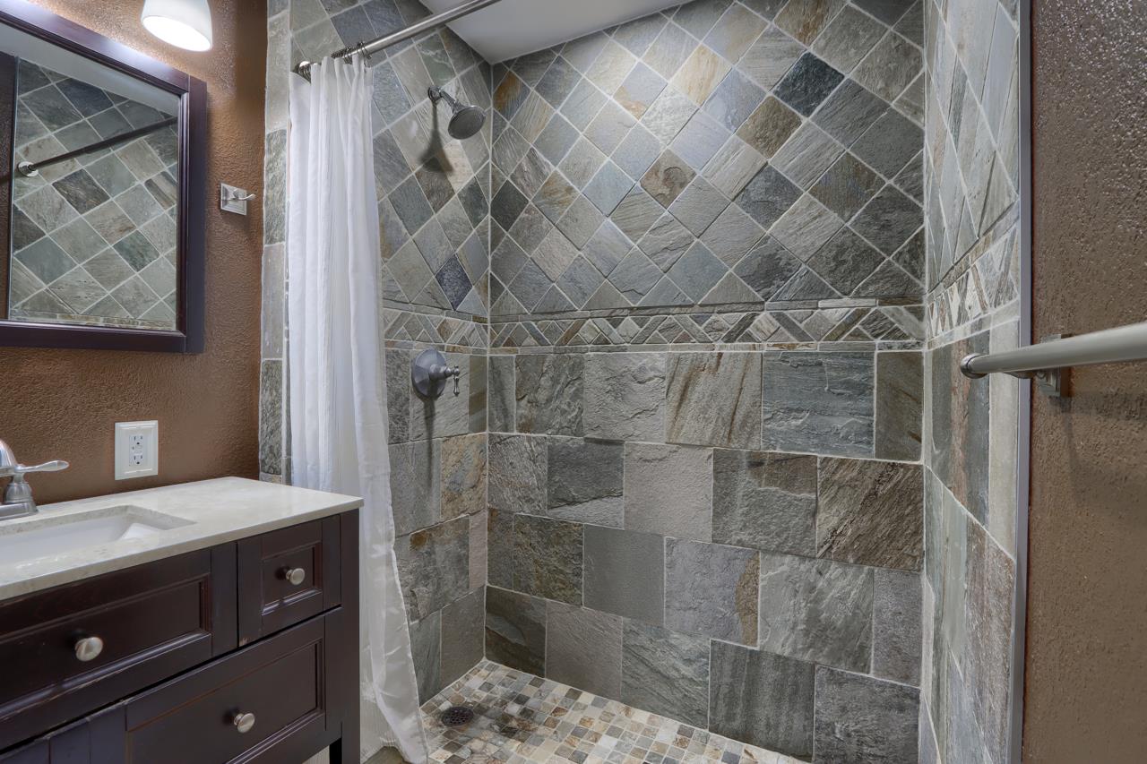 7115 Hites Cove Rd, Mariposa, CA 95338