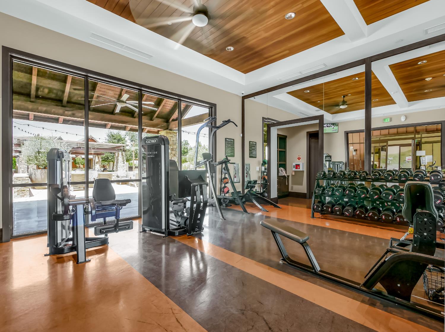 590 Blue Oak Ln W, Madera, CA 93636