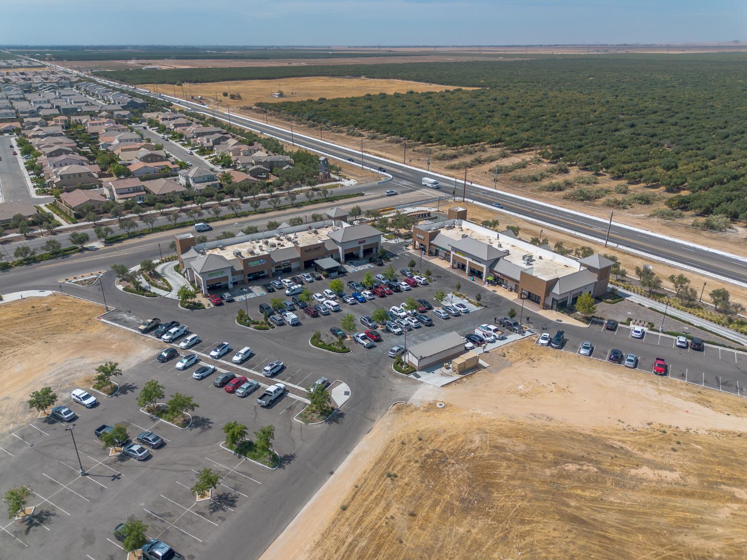 572 Pinnacle Dr W, Madera, CA 93636