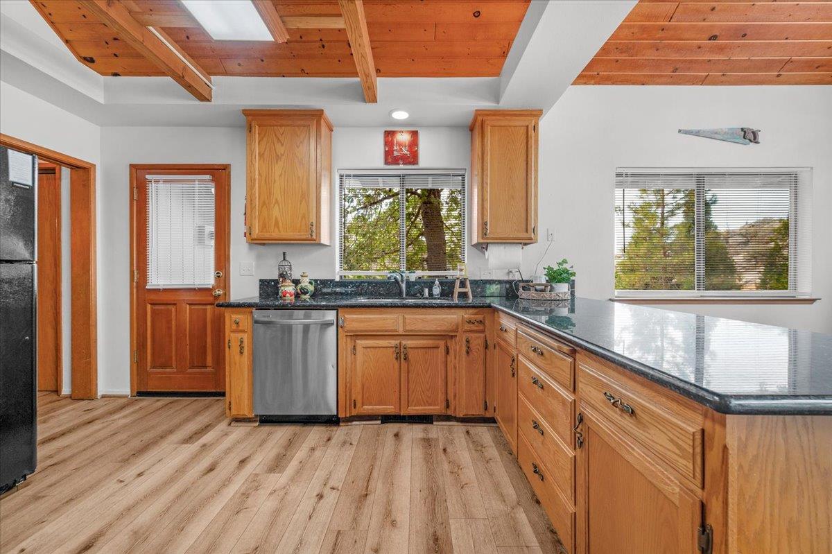 39536 Musick Falls Rd, Shaver Lake, CA 93664