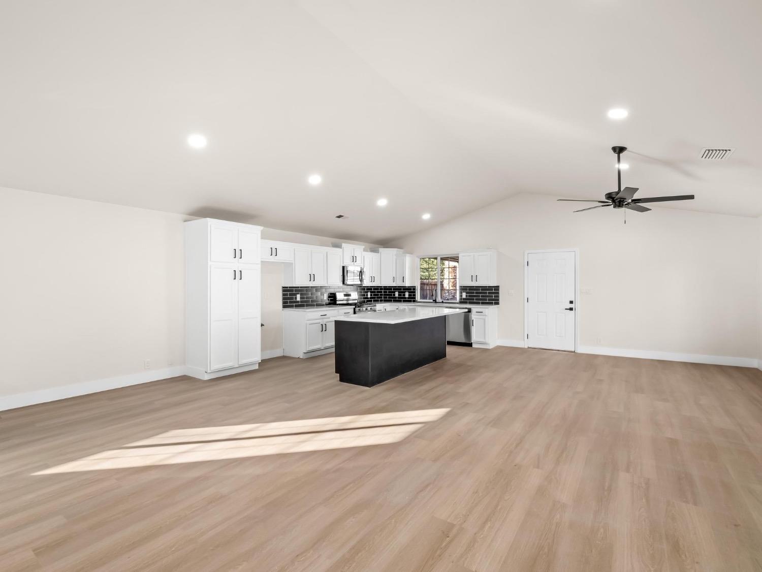 3742 W Bullard Ave, Fresno, CA 93711