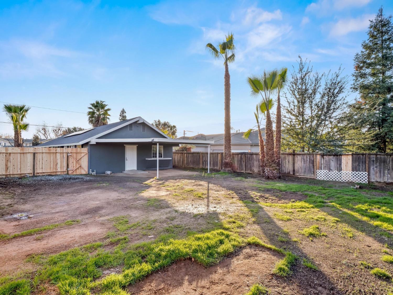 3742 W Bullard Ave, Fresno, CA 93711