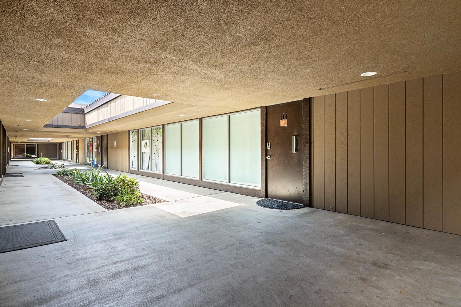 1629 Pollasky Ave, Clovis, CA 93612