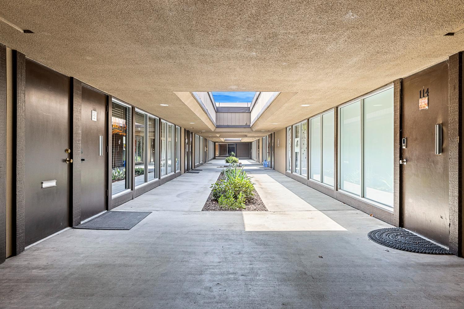 1629 Pollasky Ave, Clovis, CA 93612