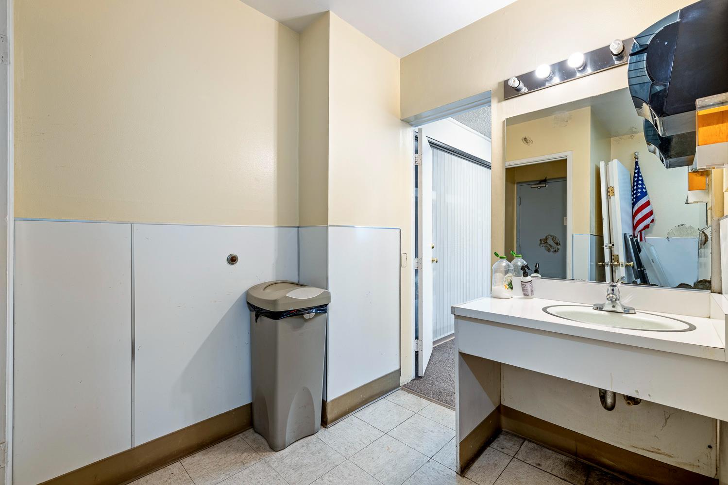 1629 Pollasky Ave, Clovis, CA 93612