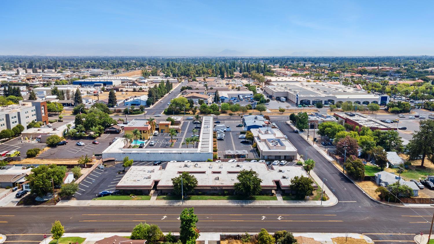 1629 Pollasky Ave, Clovis, CA 93612