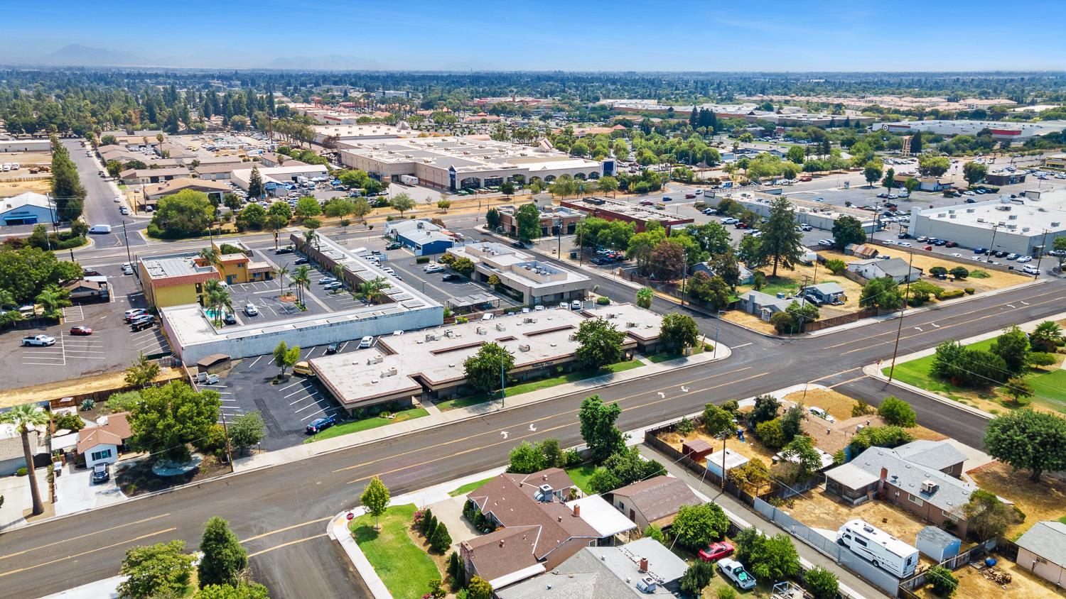 1629 Pollasky Ave, Clovis, CA 93612