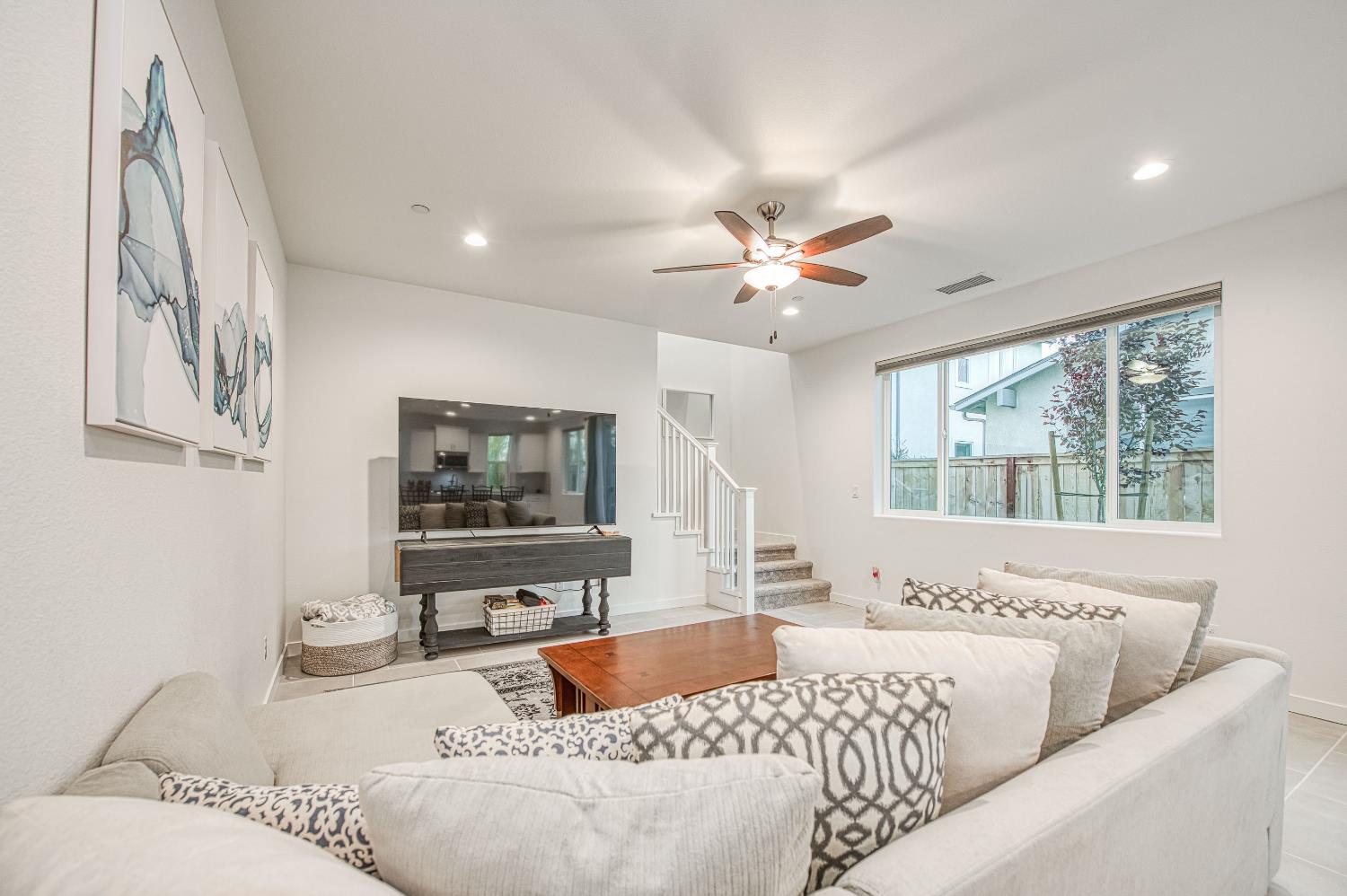 849 Livio Way, Madera, CA 93636