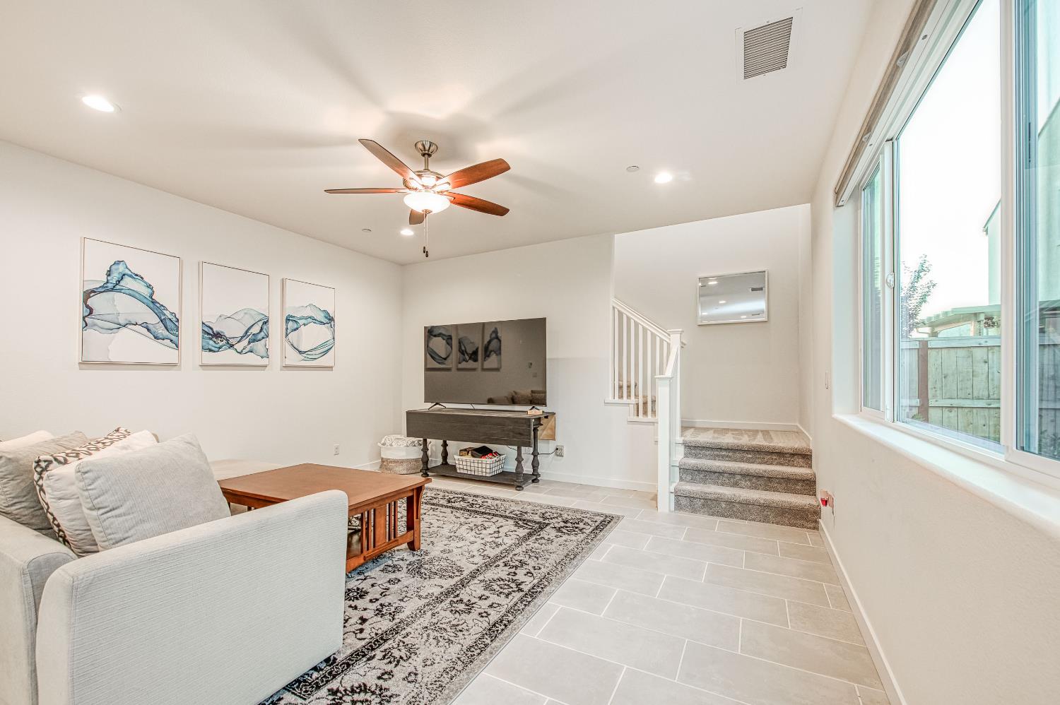 849 Livio Way, Madera, CA 93636