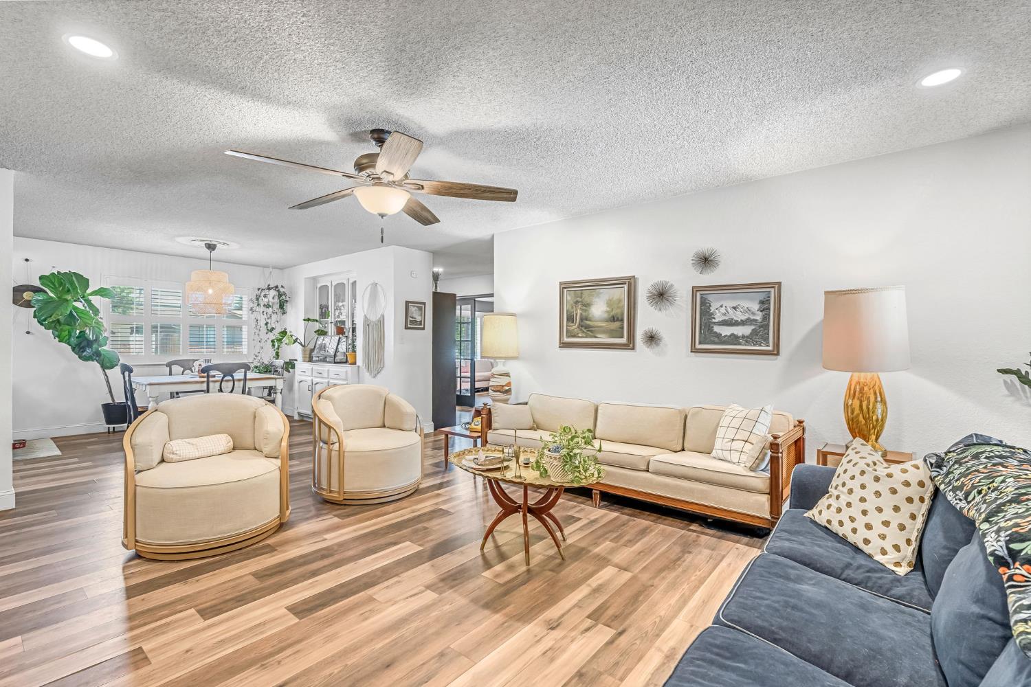 6737 N Harrison Ave, Fresno, CA 93711