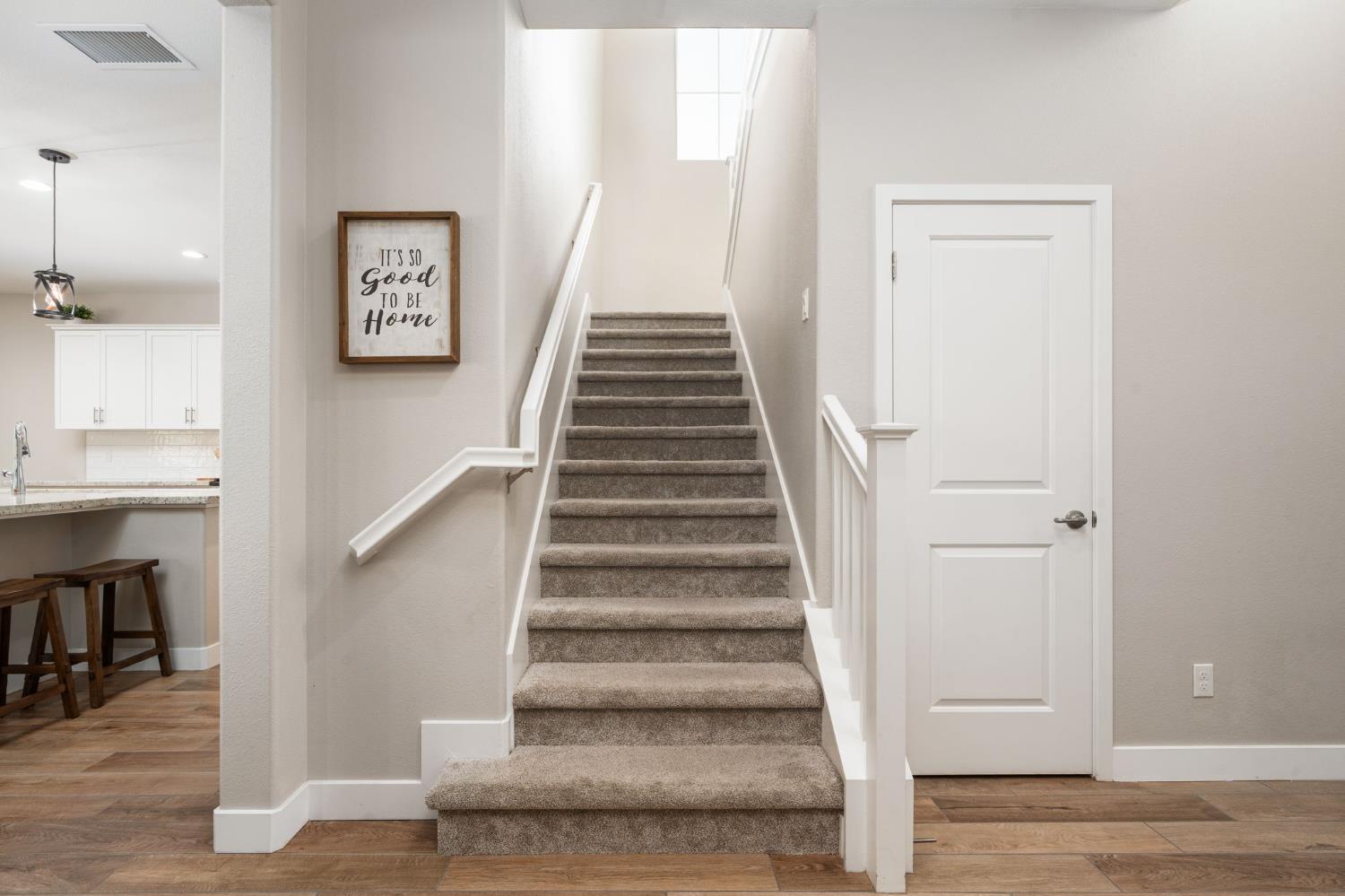 988 Horizon Dr, Madera, CA 93636