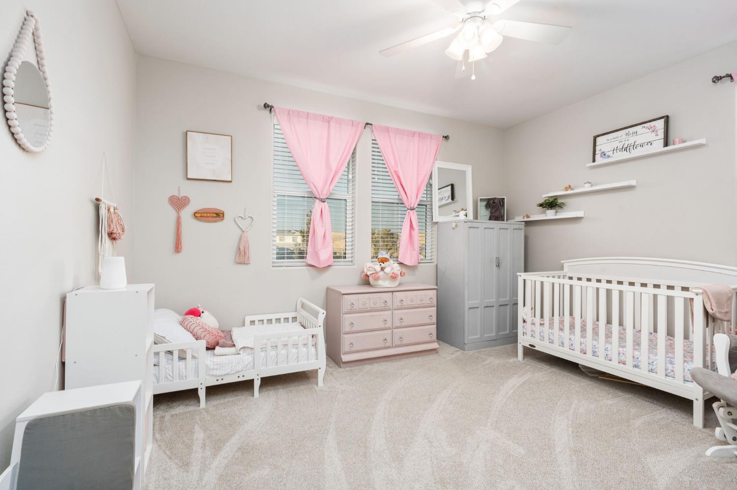 988 Horizon Dr, Madera, CA 93636