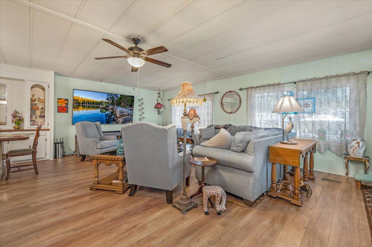 339 N Frankwood #29, Sanger, CA 93657