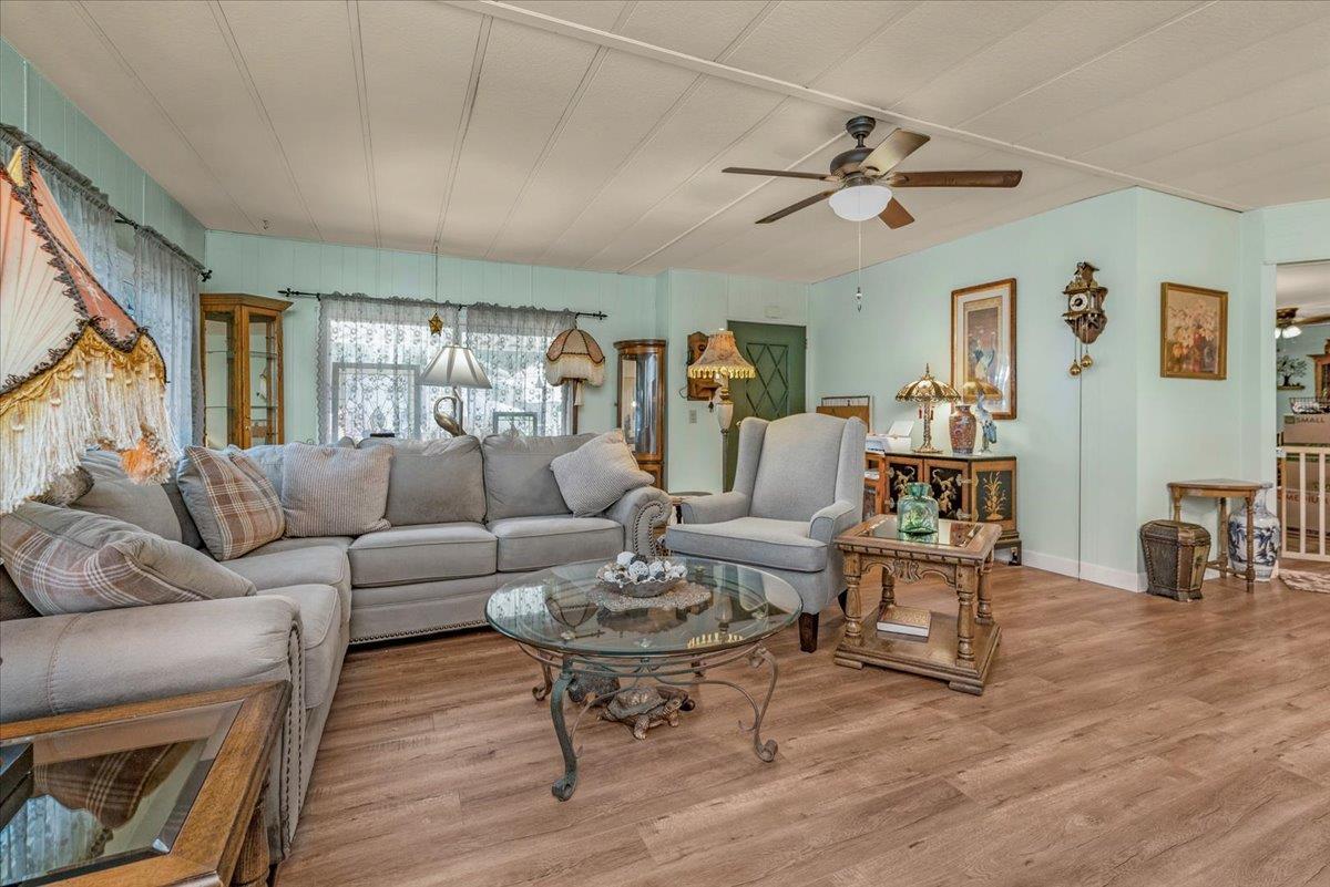 339 N Frankwood #29, Sanger, CA 93657