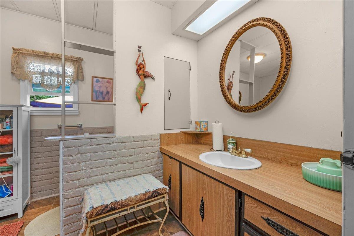 339 N Frankwood #29, Sanger, CA 93657