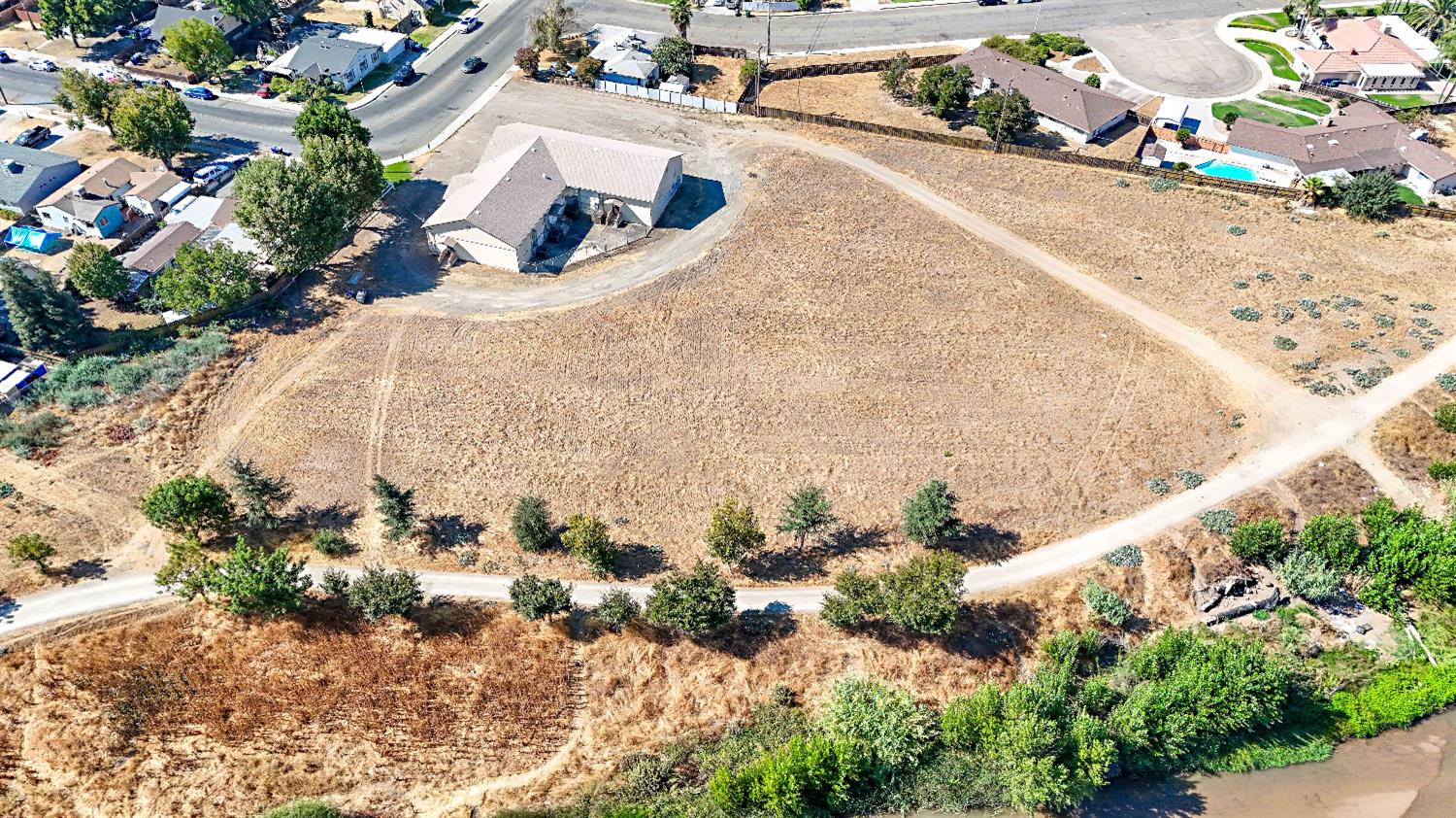 224 Ventura Ave, Chowchilla, CA 93610