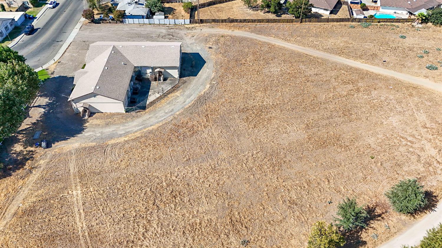 224 Ventura Ave, Chowchilla, CA 93610