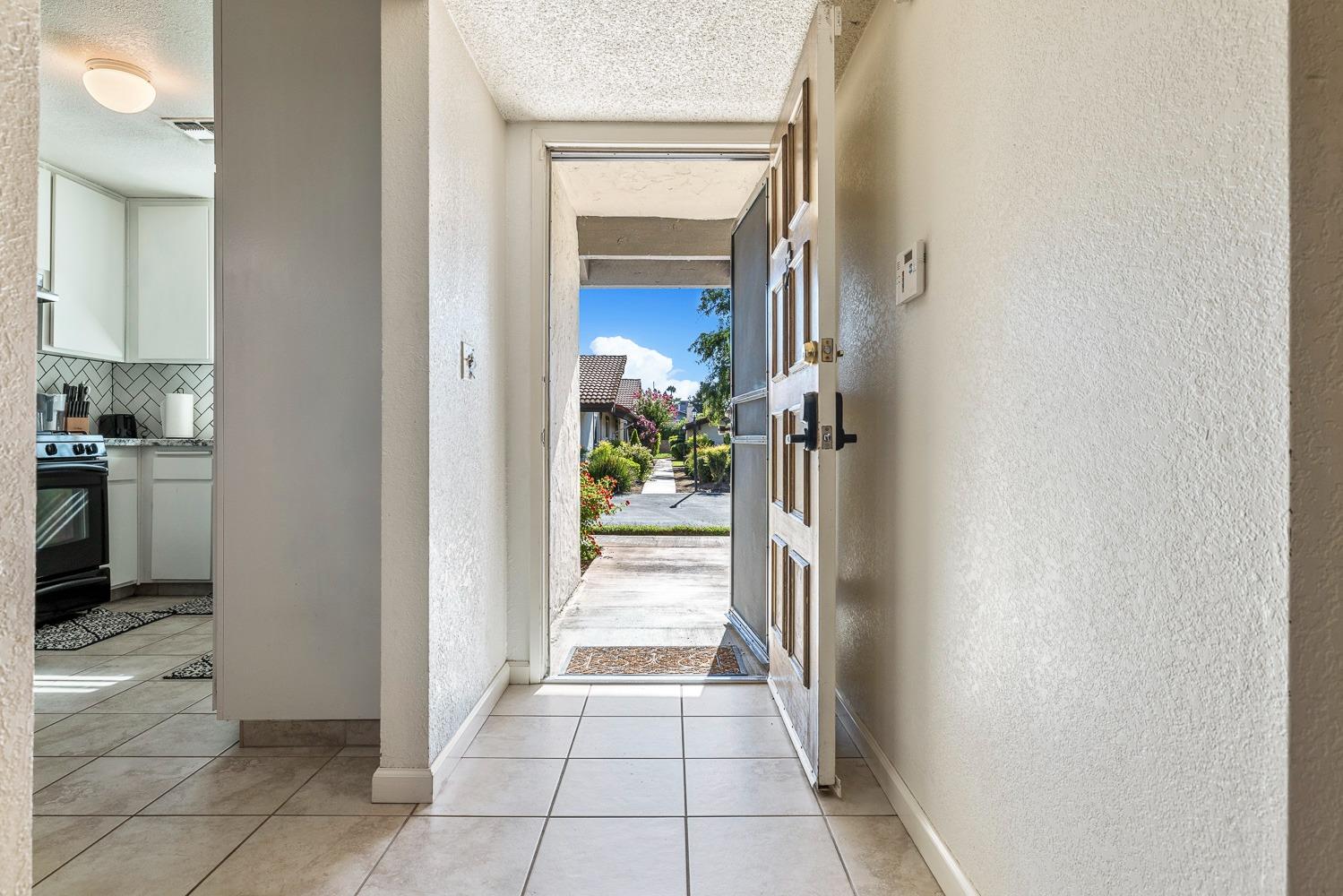 355 W Sierra Ave #106, Fresno, CA 93704