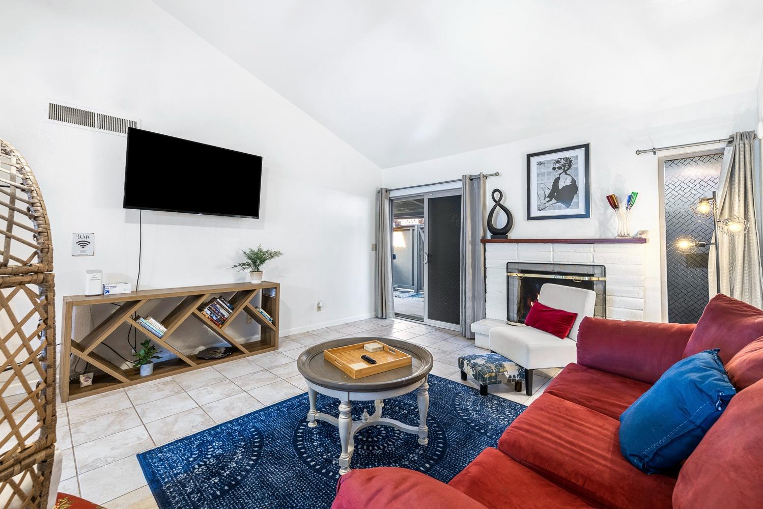 355 W Sierra Ave #106, Fresno, CA 93704