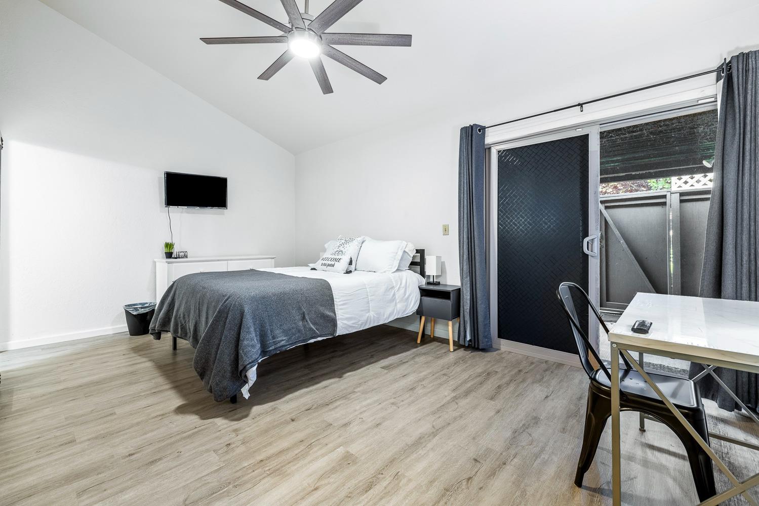 355 W Sierra Ave #106, Fresno, CA 93704