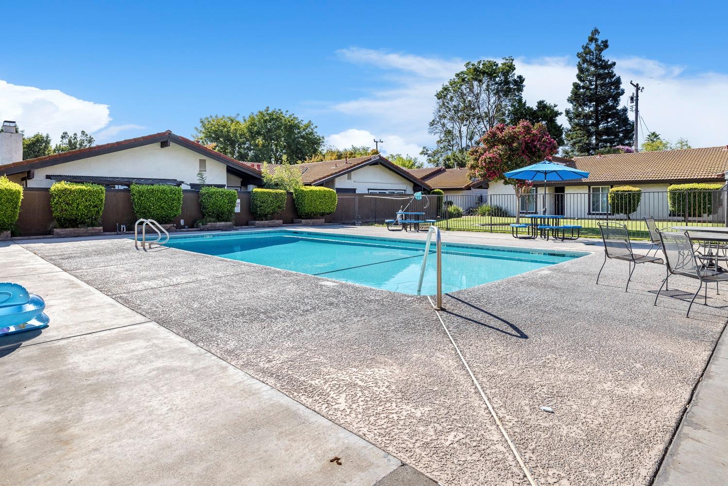 355 W Sierra Ave #106, Fresno, CA 93704