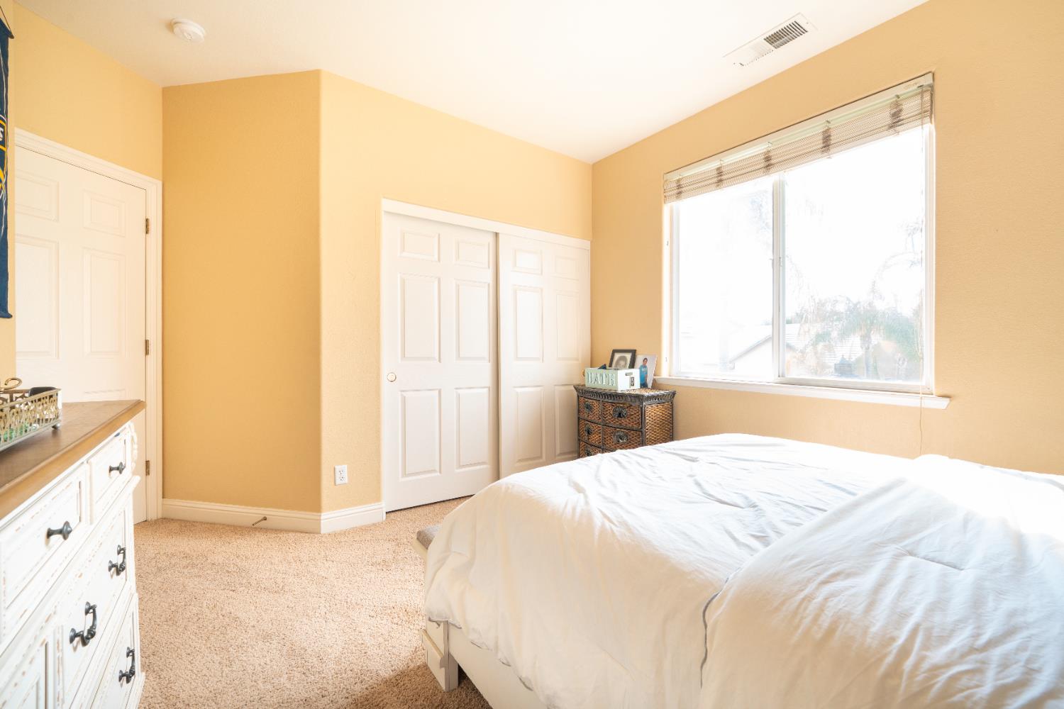 9655 N Willey Ct, Fresno, CA 93720