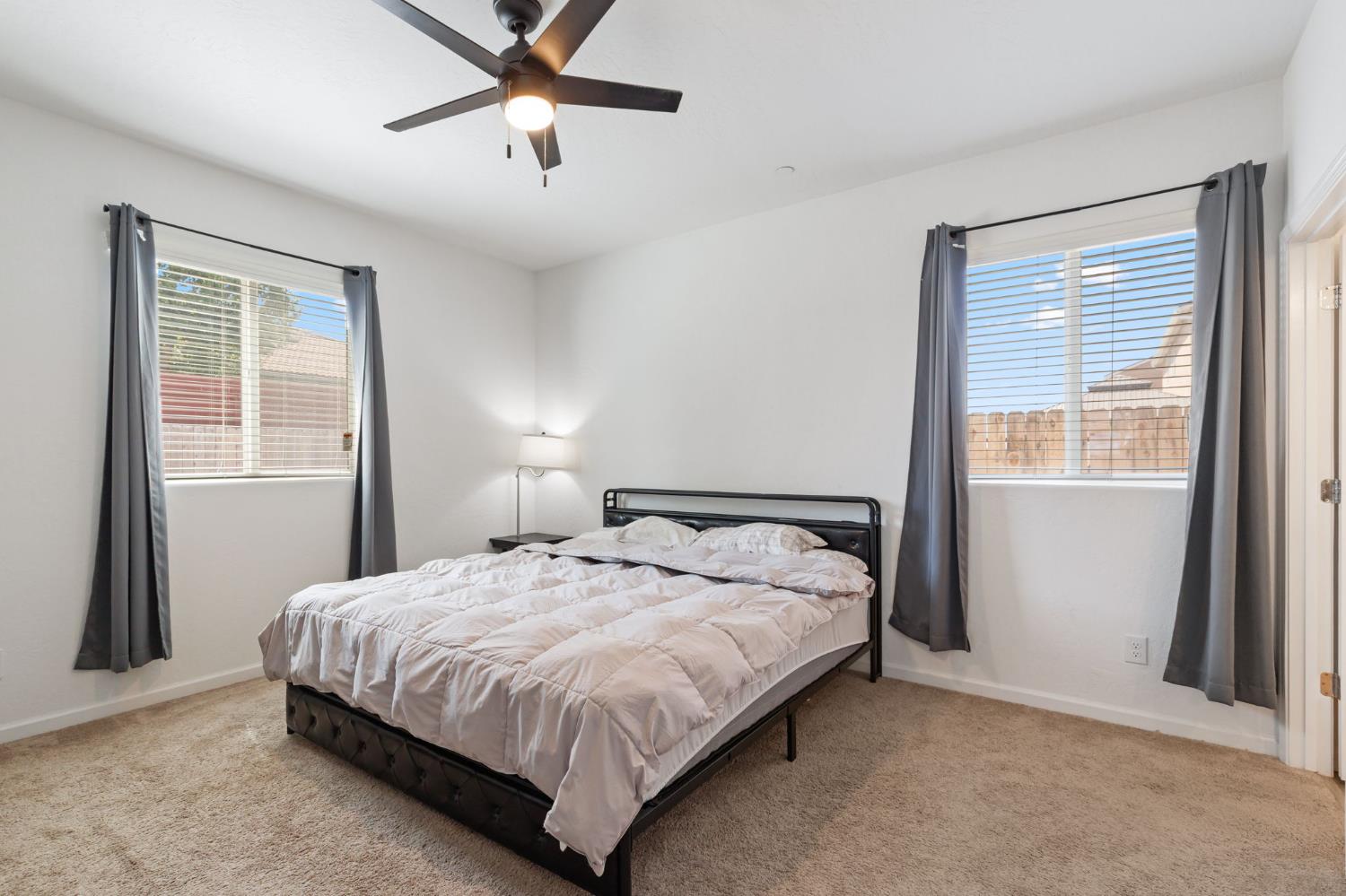 282 Rosebriar St, Madera, CA 93638