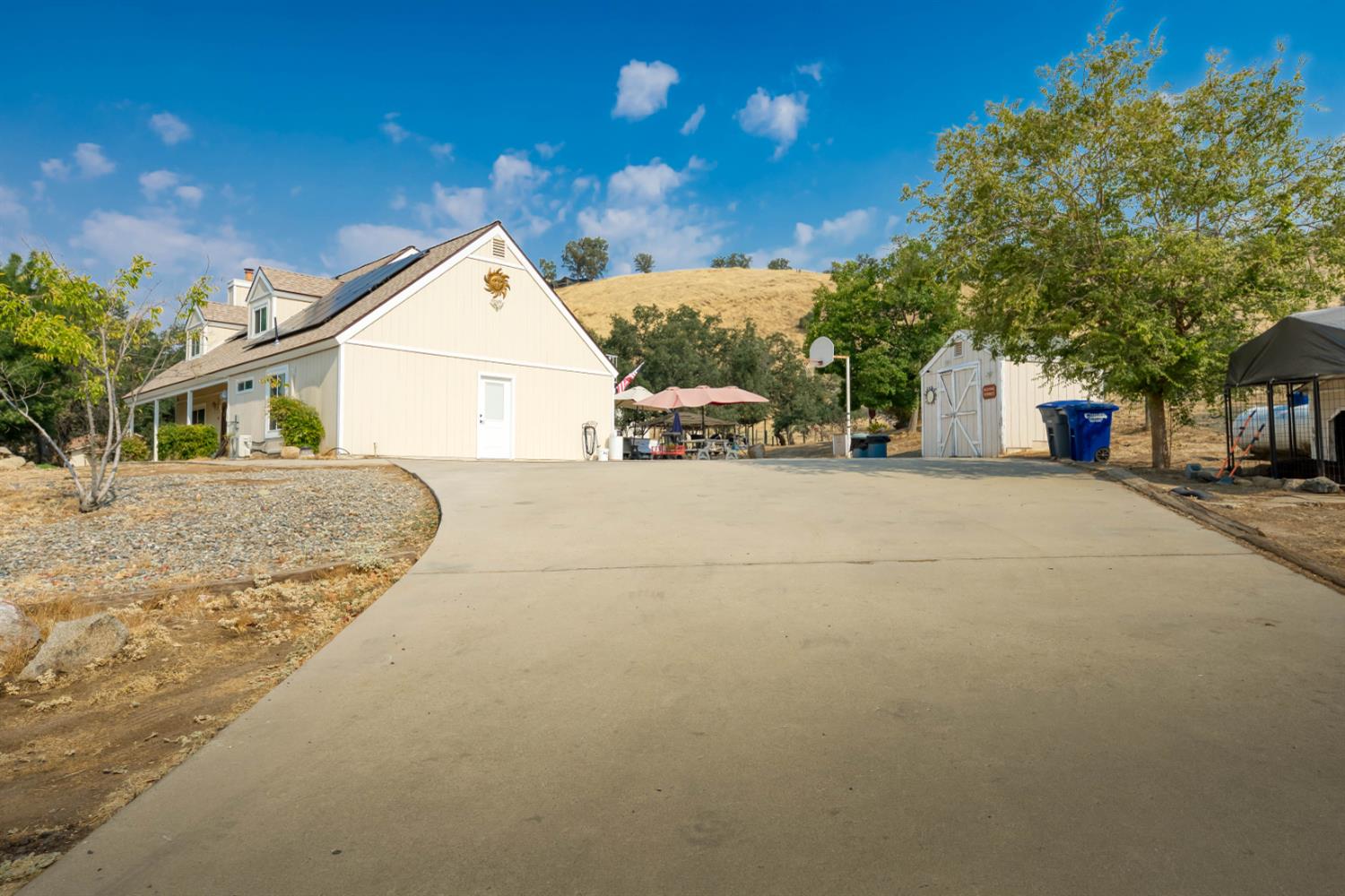 15656 Millerton Rd, Prather, CA 93651