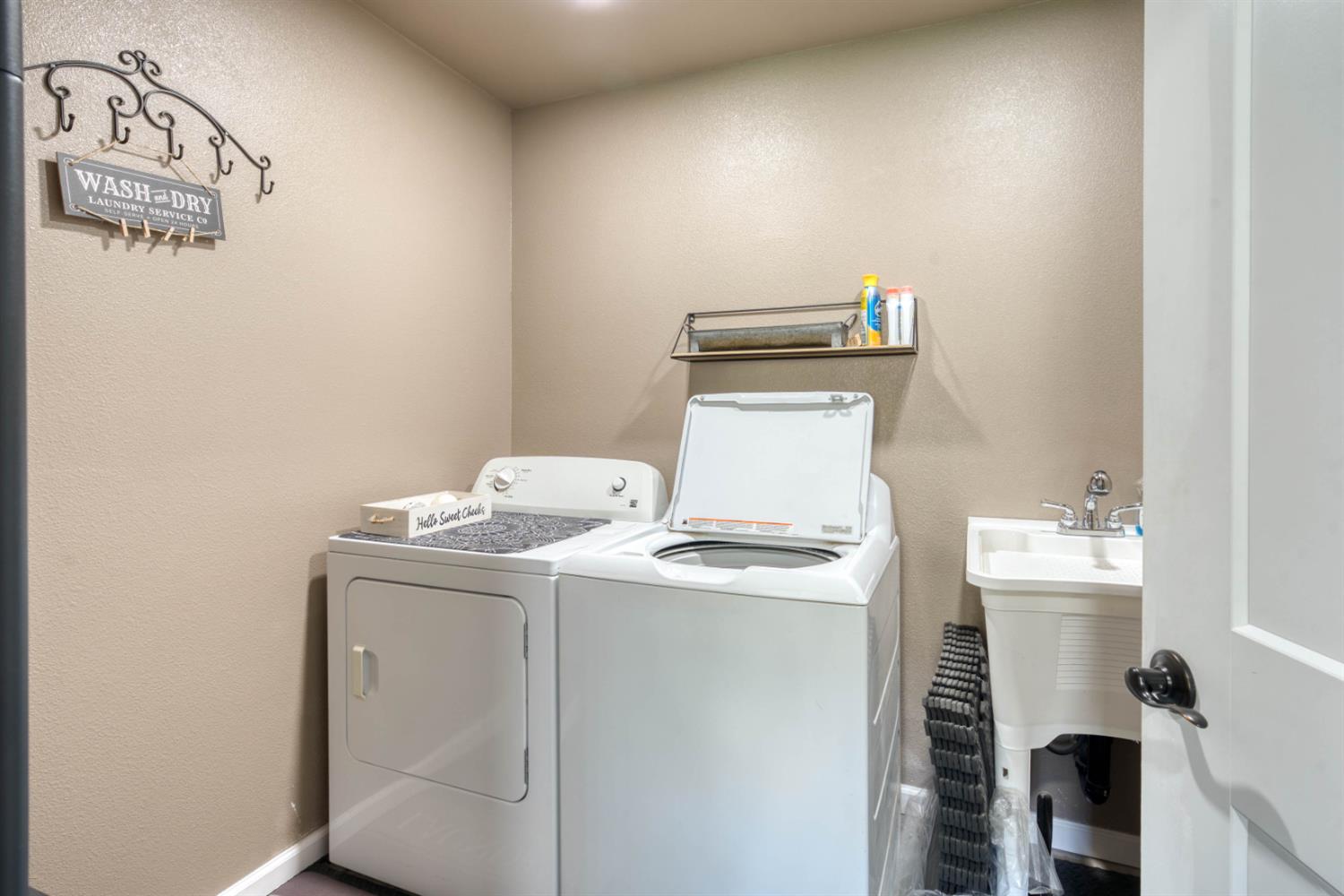 15656 Millerton Rd, Prather, CA 93651