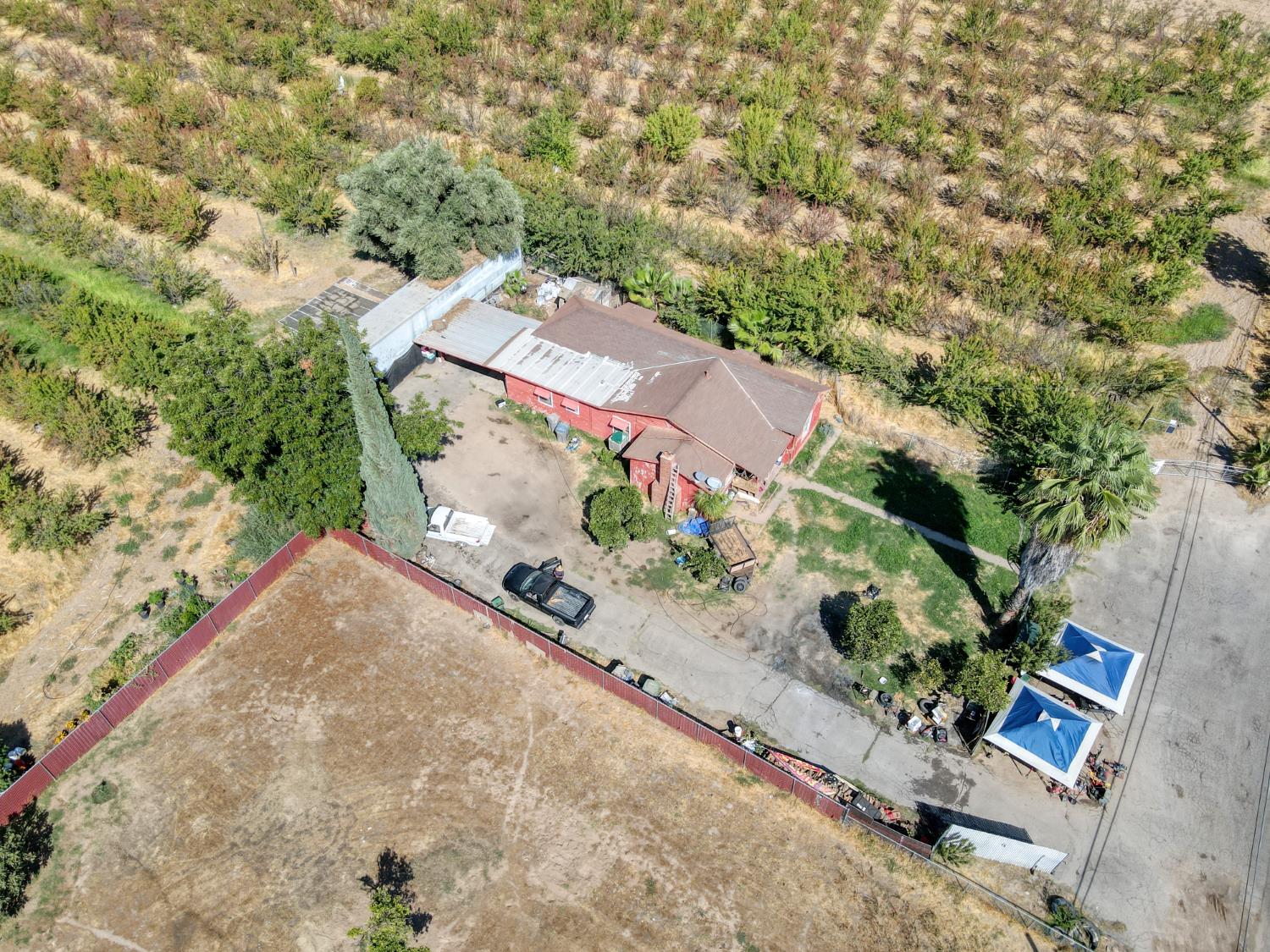 2209 N Marks Ave, Fresno, CA 93722