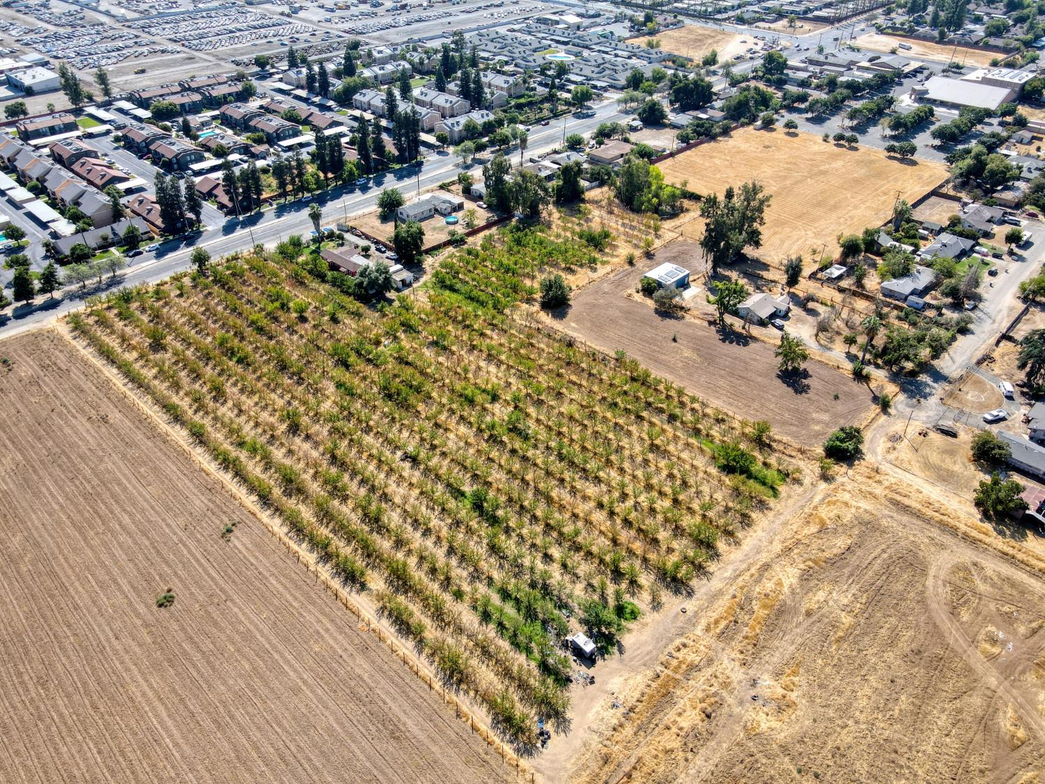 2209 N Marks Ave, Fresno, CA 93722