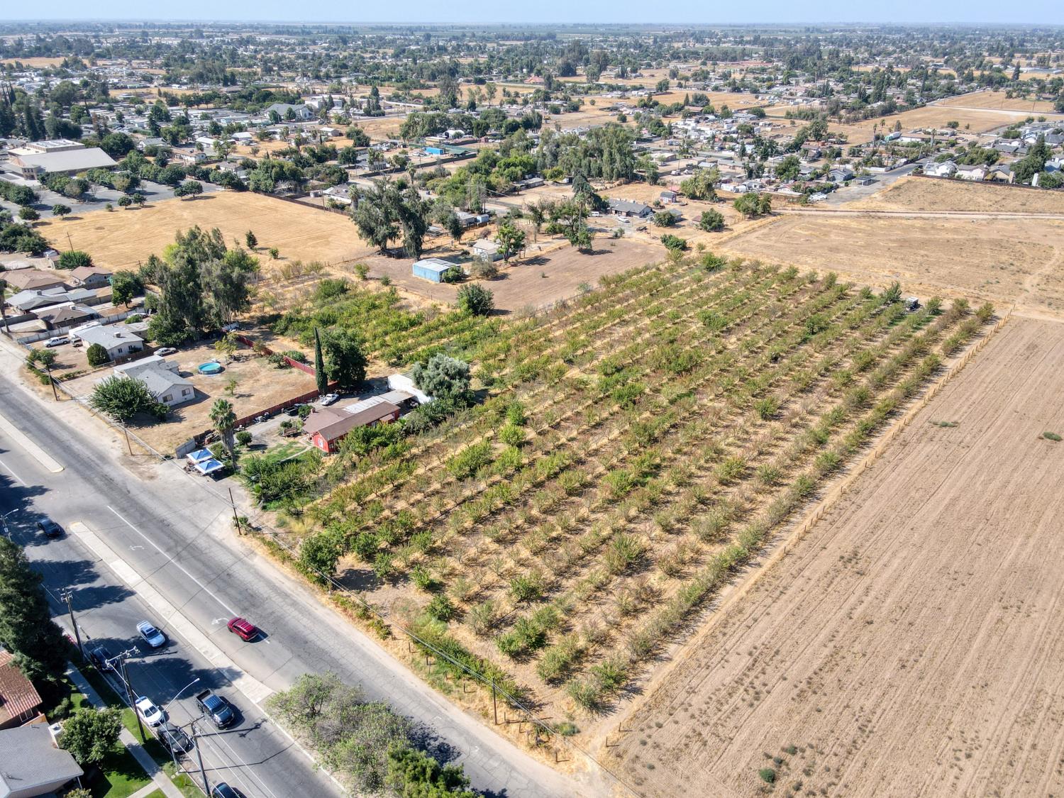 2209 N Marks Ave, Fresno, CA 93722