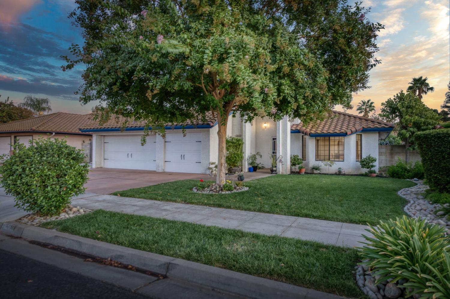 3040 Boulder Ave, Madera, CA 93637