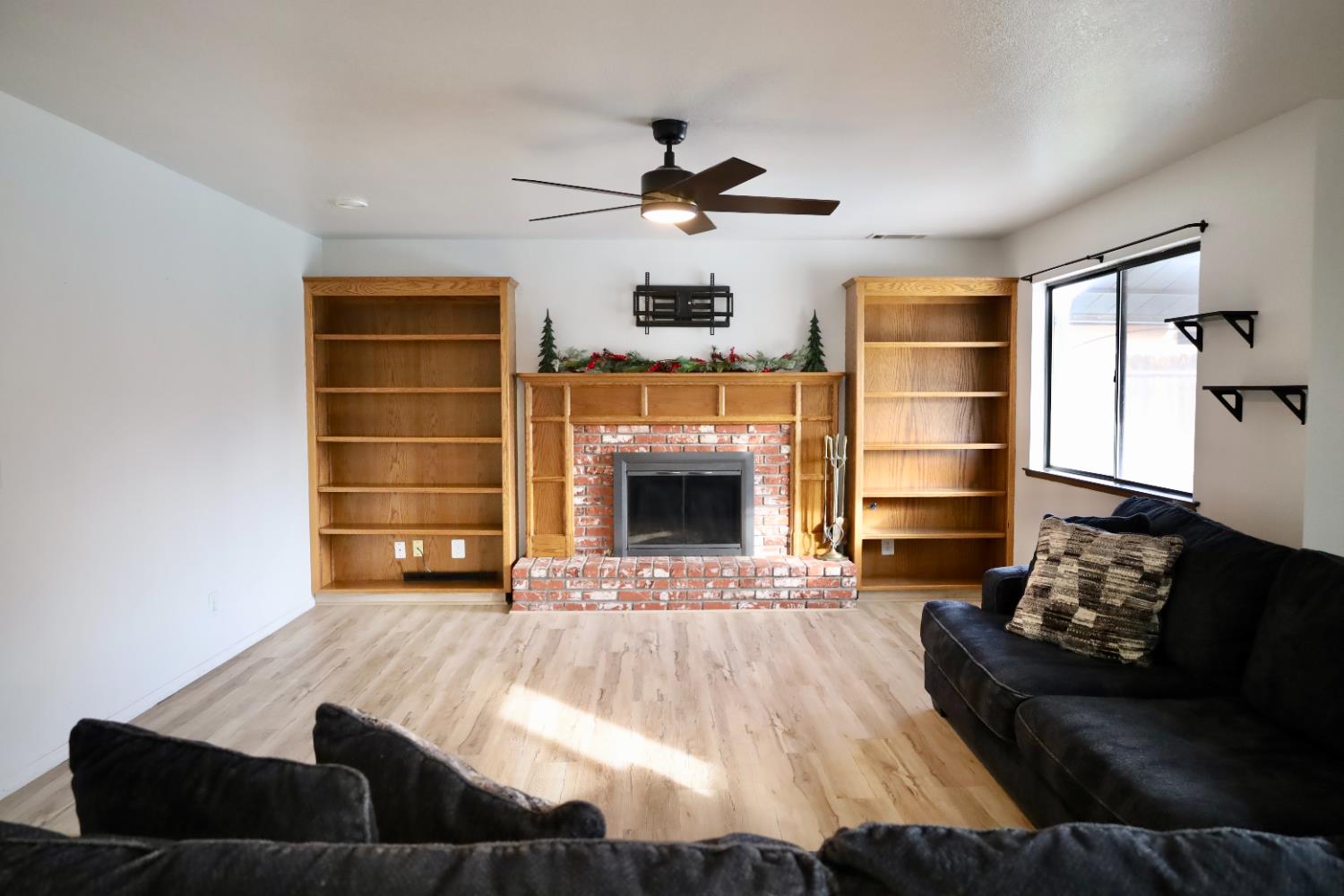 3040 Boulder Ave, Madera, CA 93637